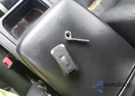 2010 Porsche Cayenne z USA, uszkodzony, nr VIN WP1AA2AP2ALA01030